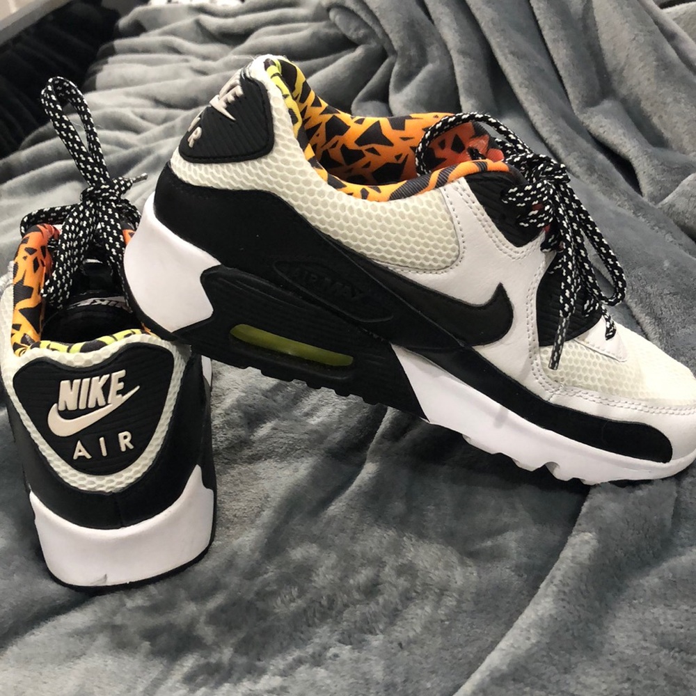 Nike Air Max size 5Y